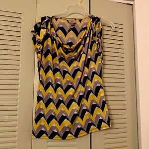 Women’s medium short sleeved blouse